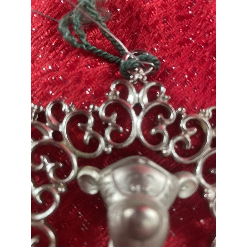 Disney's Christmas Collection~Tigger Silvertone Ornament Snowflake